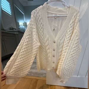 SOLD.  NWT Women’s Umgee cardigan sweater, size S, oversized fit